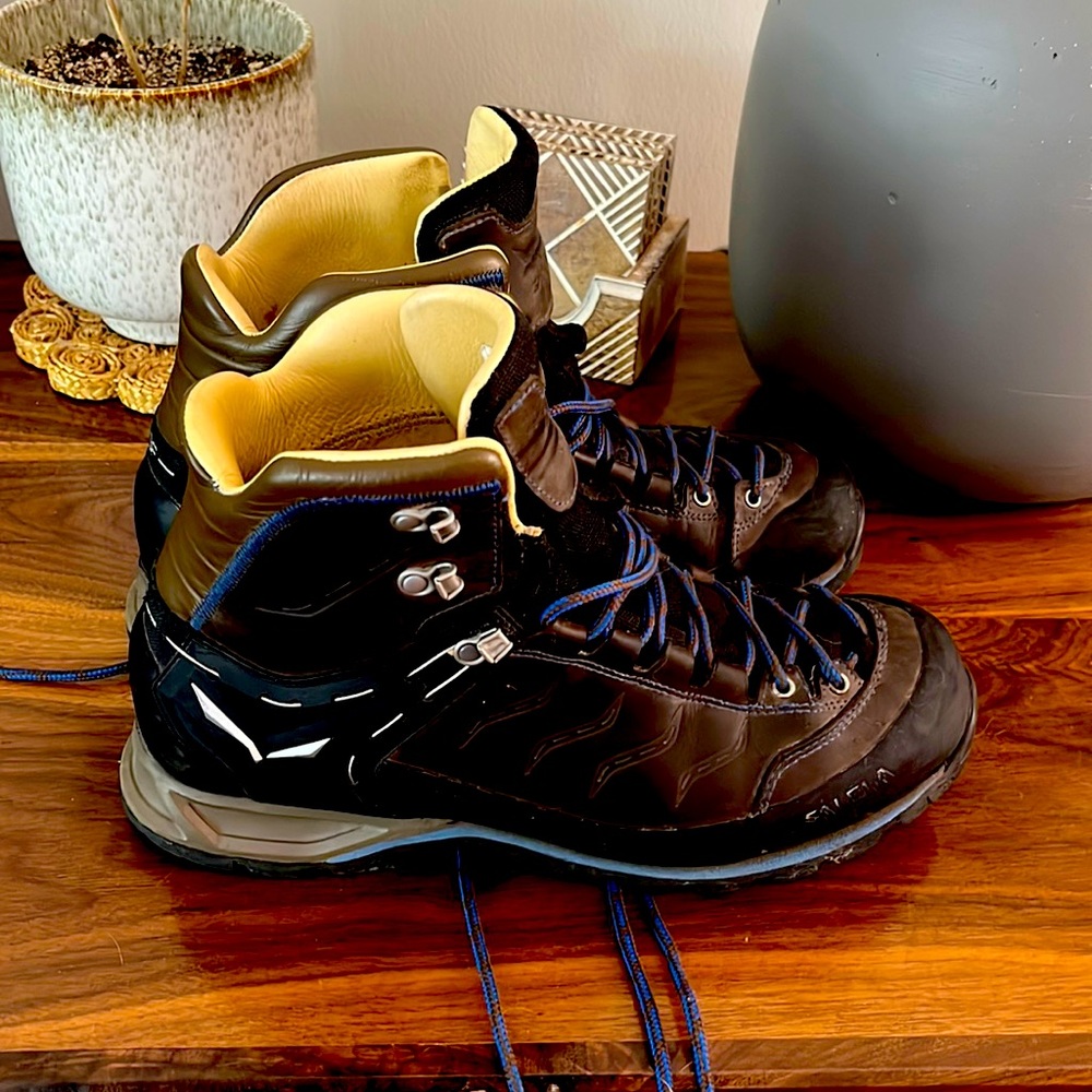 Salewa MS MTN Trainer Mid Hiking Boots 63440-2714 Mens size 10.5